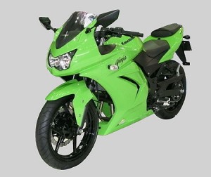 450px-Kawasaki_Ninja_250R_2007TMS